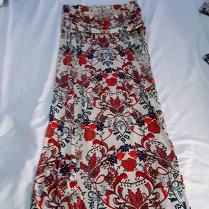 Full length flowery dress size s-m